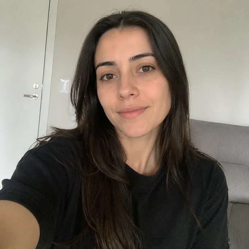 Before — fictional casual selfie source photo